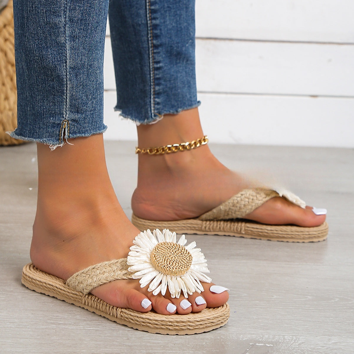 Summer New Fashion Women's Linen Fashion Simple Flower Flat Casual Sandals