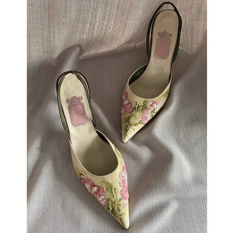 Vintage Pointed Embroidered High Heels