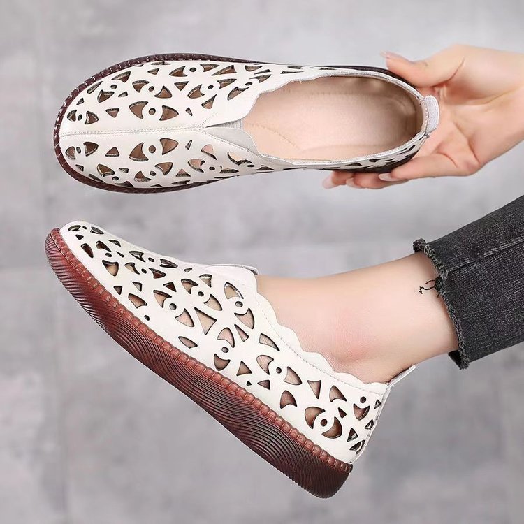 Summer Breathable Hollow Flat Round Toe Soft Bottom Plus Size Women's Hole Shoes